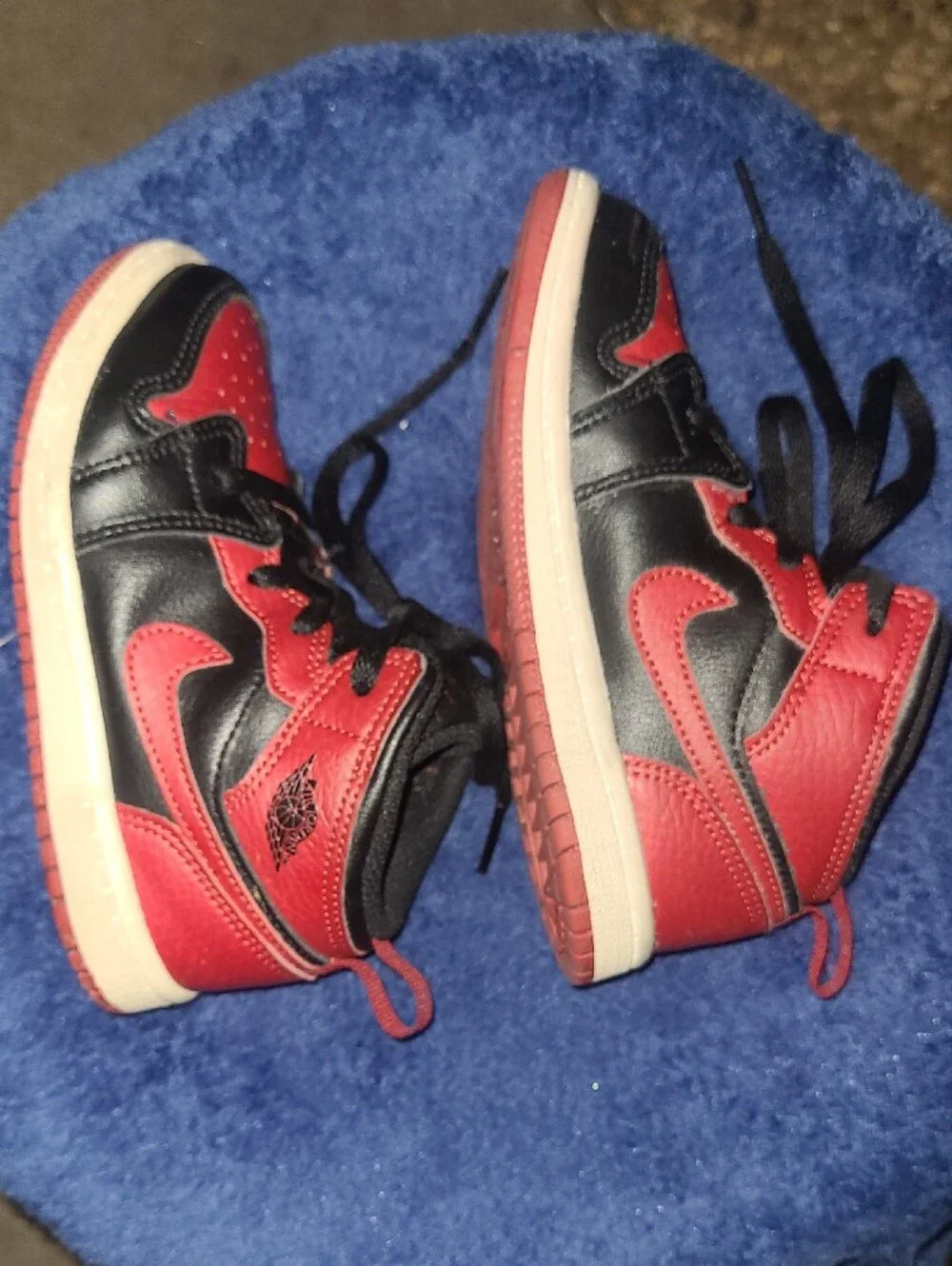 Air Jordan 1 Mid “Banned” Bred Toddler Baby Boy Shoes Size 9c - Picture 4 of 12